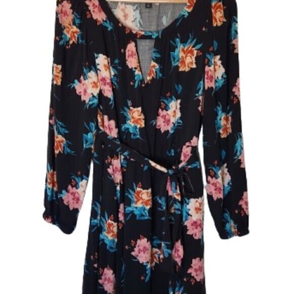 Torrid Boho Floral Printed Challis Keyhole A-line Dress - Picture 4 of 6